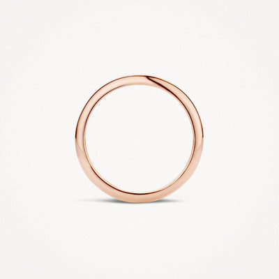 Dunne ring van 14k rosé goud met gladde, glanzende afwerking, bicolor goud effect zichtbaar.