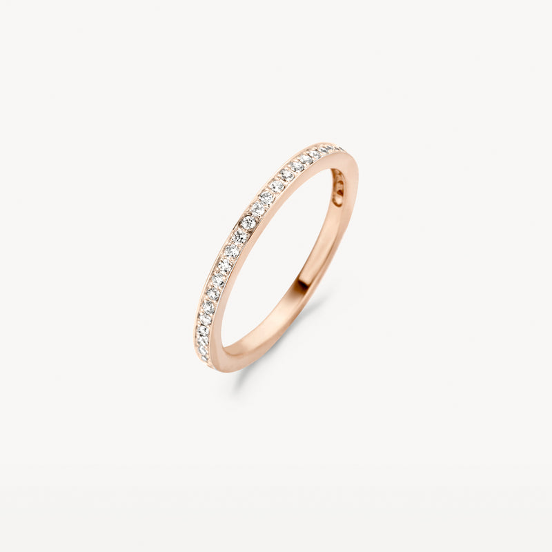 14k rosé goud ring met smalle band en rij zirkonia's.