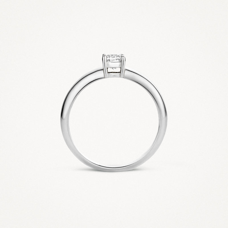 14k witgouden solitair ring met vierkante zirkonia en strakke band.