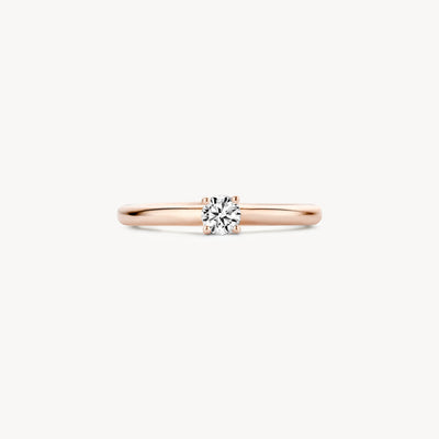 14k rosé goud solitair ring met ronde zirkonia op slanke band.