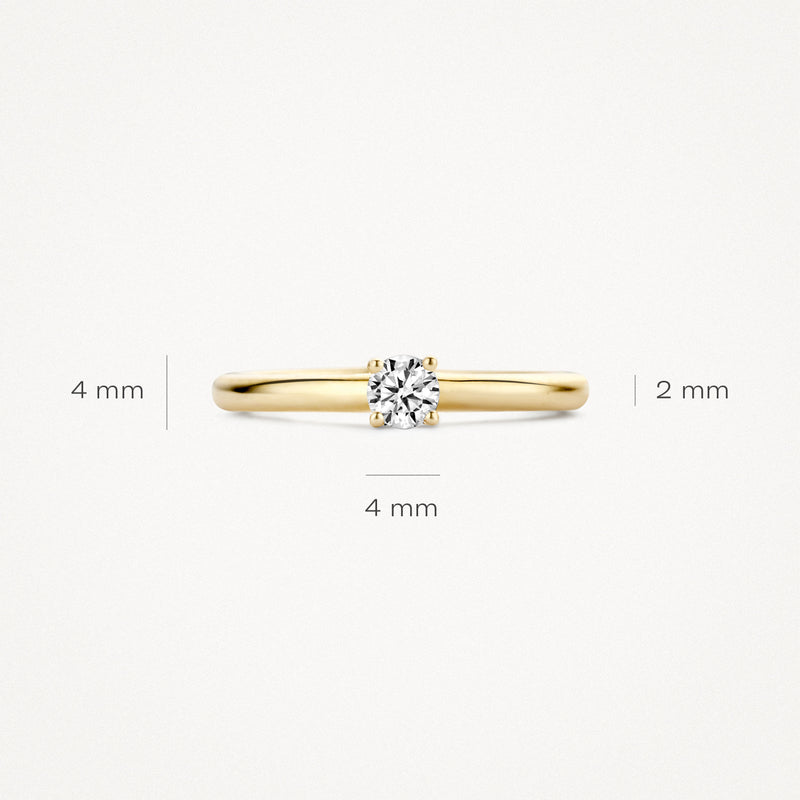 Slanke 14k geelgouden solitair ring met fonkelende zirkonia, 2 mm bandbreedte.