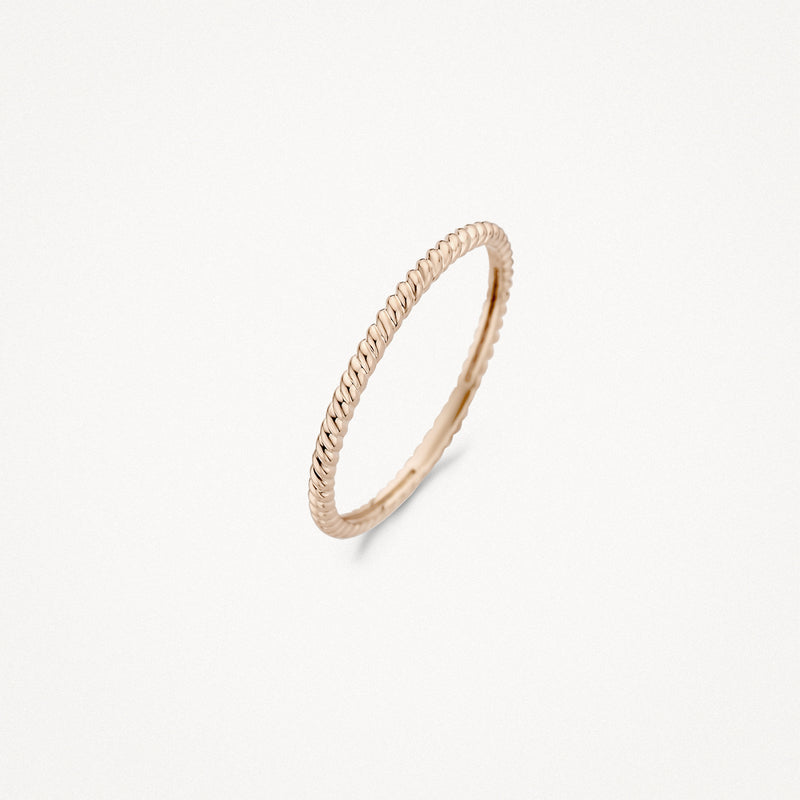 14k roségouden aanschuifring met gedraaide structuur en smal design.