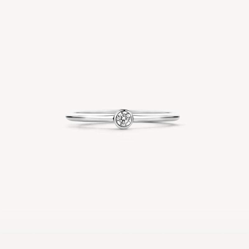 14k witgouden ring met kleine ronde zirkonia en subtiel smalle band.
