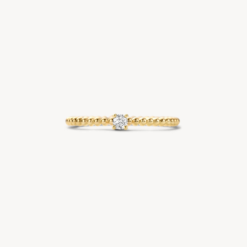 14k geelgouden solitaire ring met middenste zirkonia en fijn gedetailleerde band.