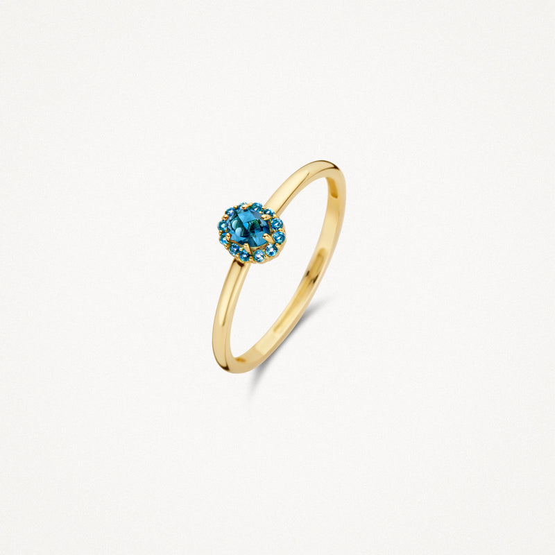 14k geelgouden ring met ronde blauwe topaas en fijne band.