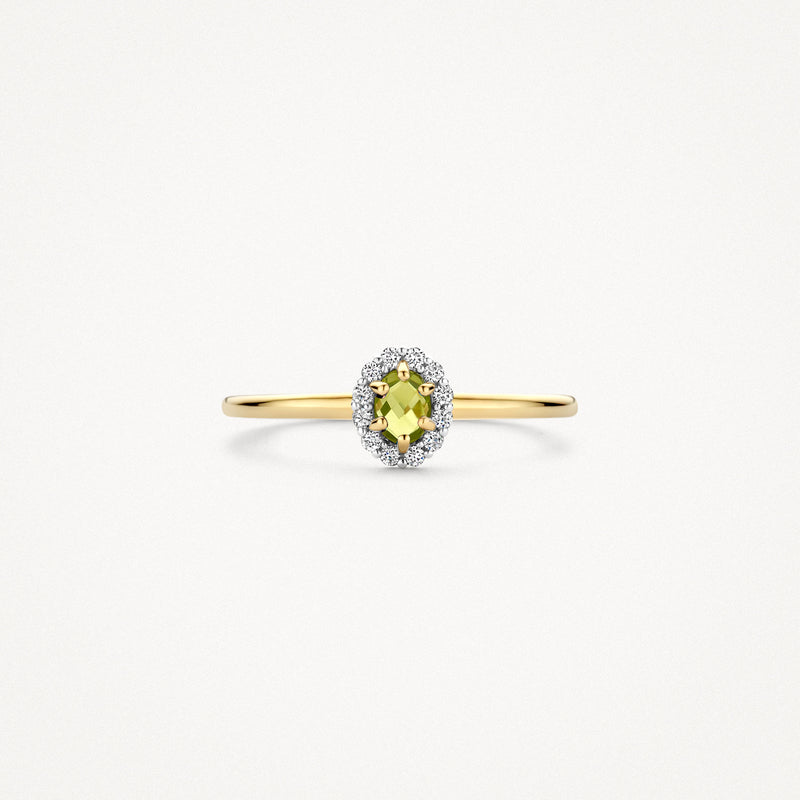 14k geelgouden ring met ovale peridot en omliggende kleine diamanten.