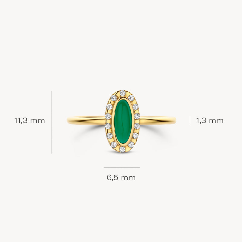 14k goud ring met ovale groene agaat en kleine parelrand, smal bandje 1,3 mm.