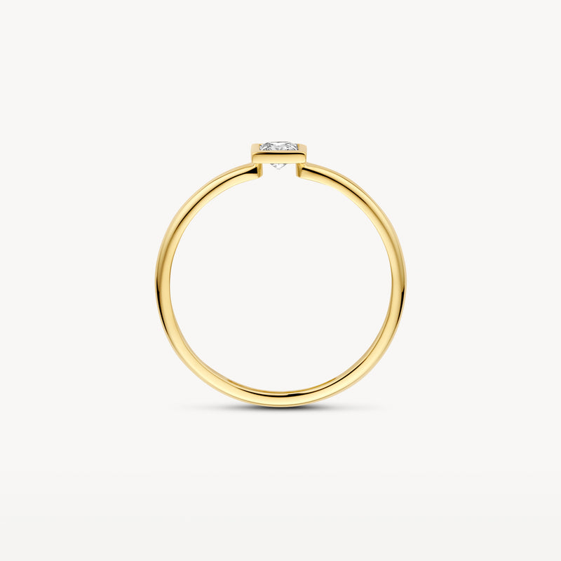 Slanke ring van 14k geel goud met een kleine rechthoekige zirkonia bovenop.
