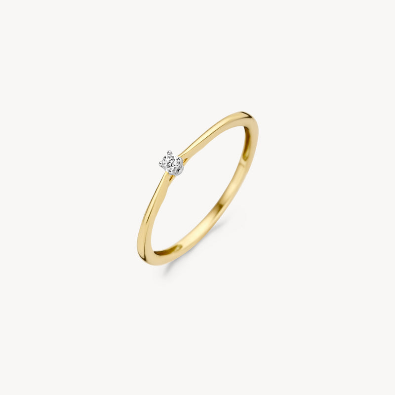 Dunne solitair diamanten ring in 14k geel goud met ronde diamant.
