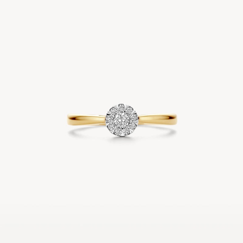 14k geelgouden ring met witte diamanten cluster en smalle band.