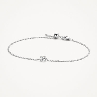 Fijne armband van 14k wit goud met kleine zirkonia en schakelontwerp.
