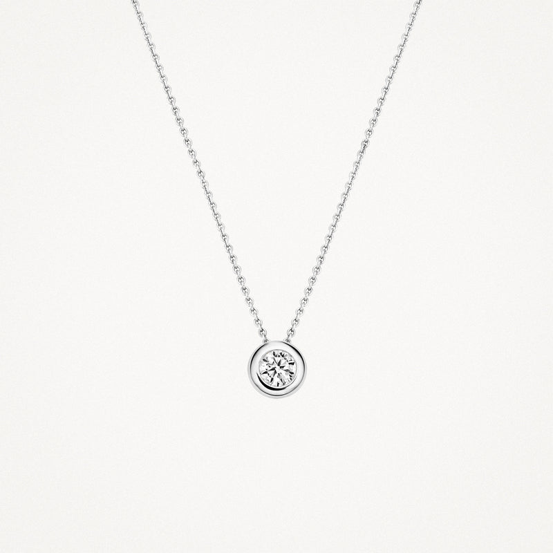 14k witgouden ketting met ronde hanger en zirkonia detail in het midden.