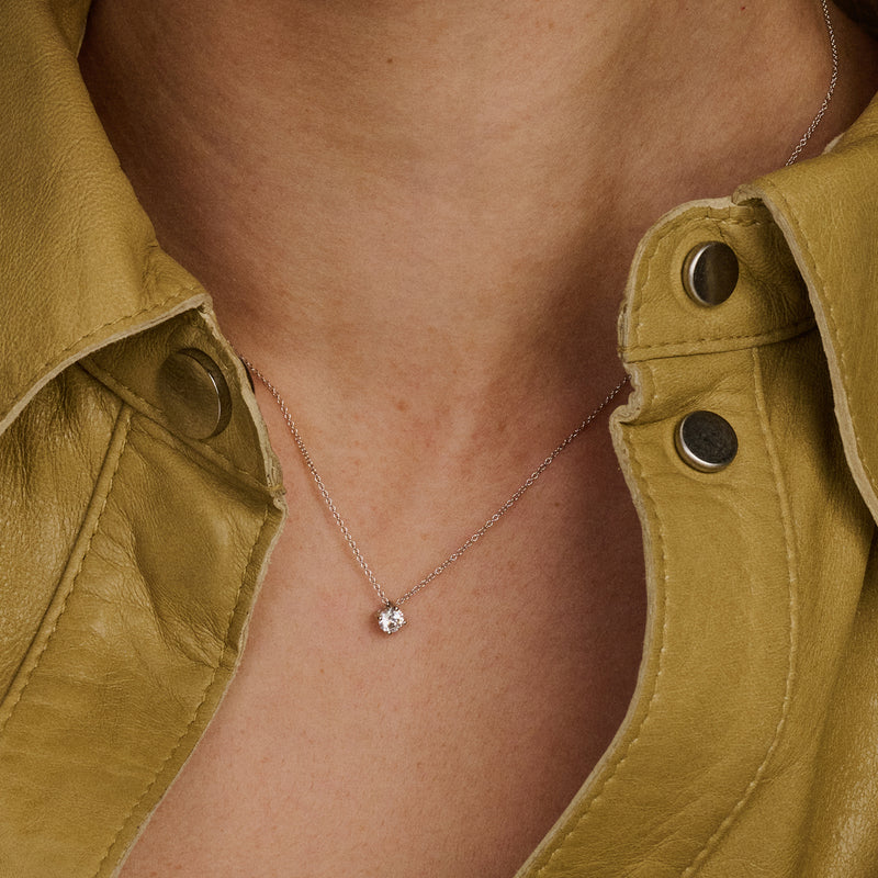 Ketting met hanger ⌀ 4 mm zirkonia in chaton zetting 14k wit goud