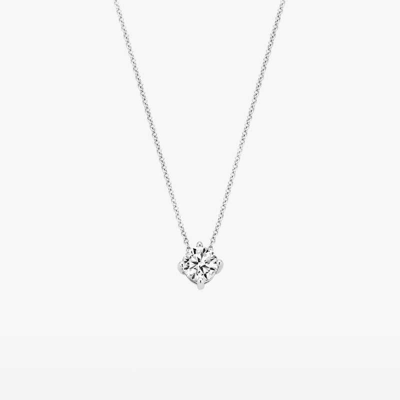 Collier en or blanc 14k avec pendentif en zircone carrée sur chaîne à maillons fins.