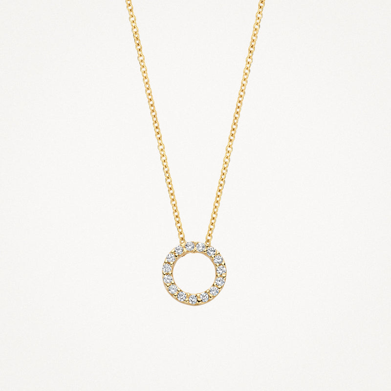 14k geelgouden schakelketting met ronde hanger bezet met zirkonia's.