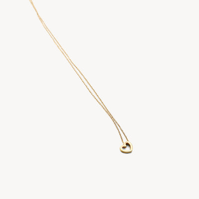 14k geelgouden ketting met klein open hartvormig hangertje in bicolor goud.