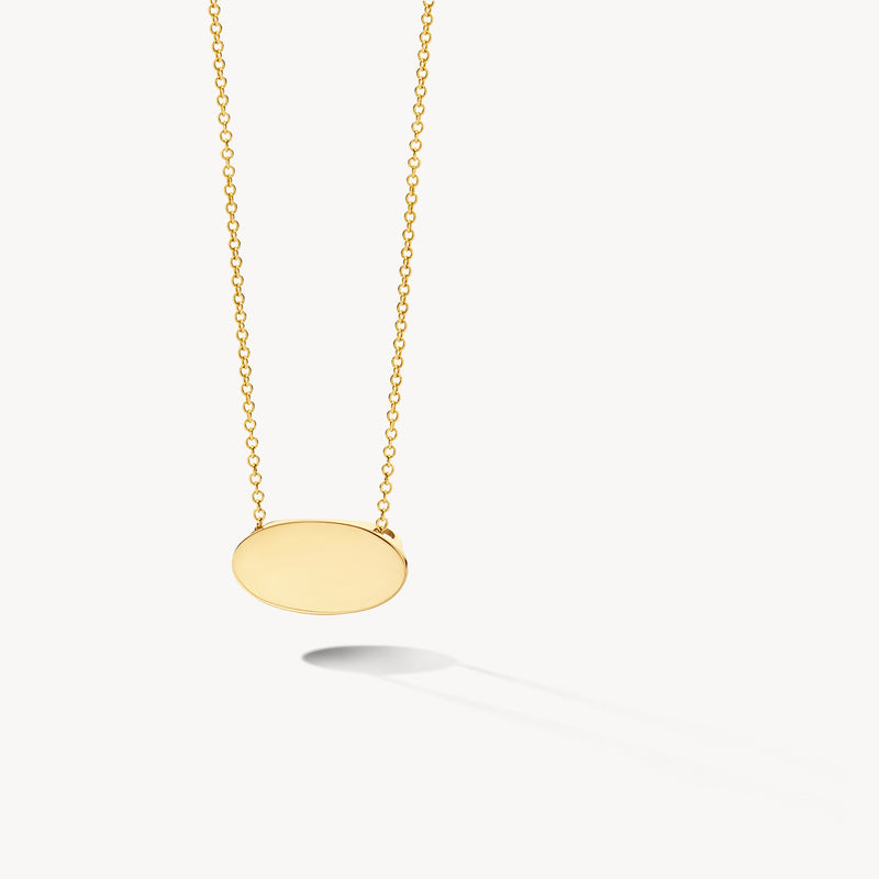 Ketting met glad, ovaal hangertje van 14k geelgoud aan fijne schakelketting.