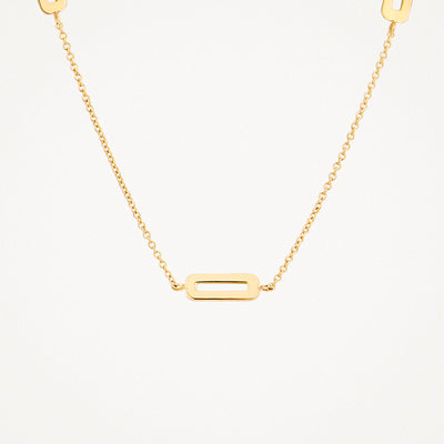Fijne 14k geelgouden ketting met kleine rechthoekige hanger en schakels.