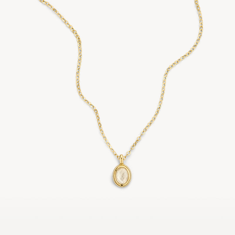 Gouden hanger met parelmoer en fijn koordmotief aan 14k gouden ketting.