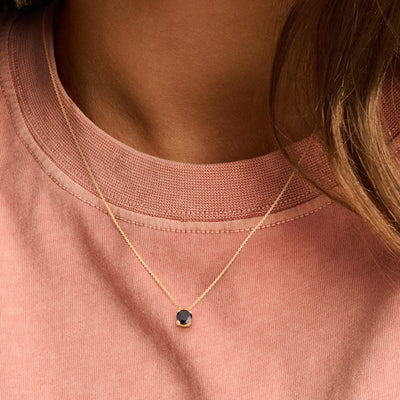 Collier pendentif saphir bleu en or 14 carats