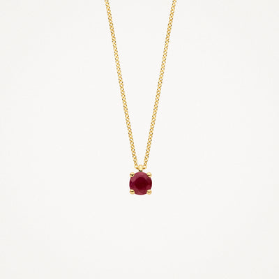 Ketting van 14k geel goud met ronde robijn in zetting.