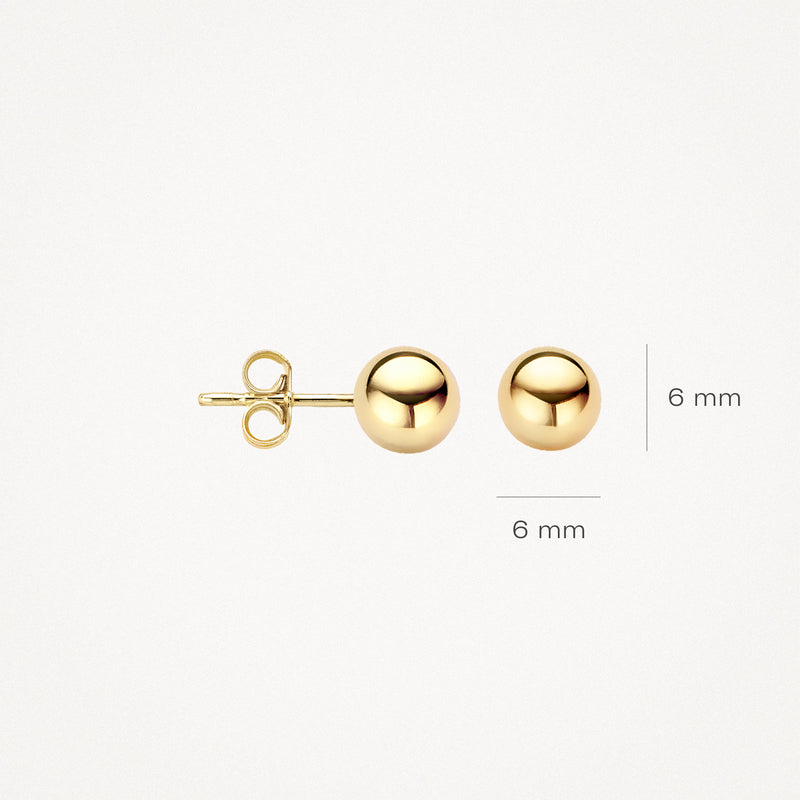 Oorknoppen 6 mm van 14k geelgoud met gladde, bolvormige afwerking.