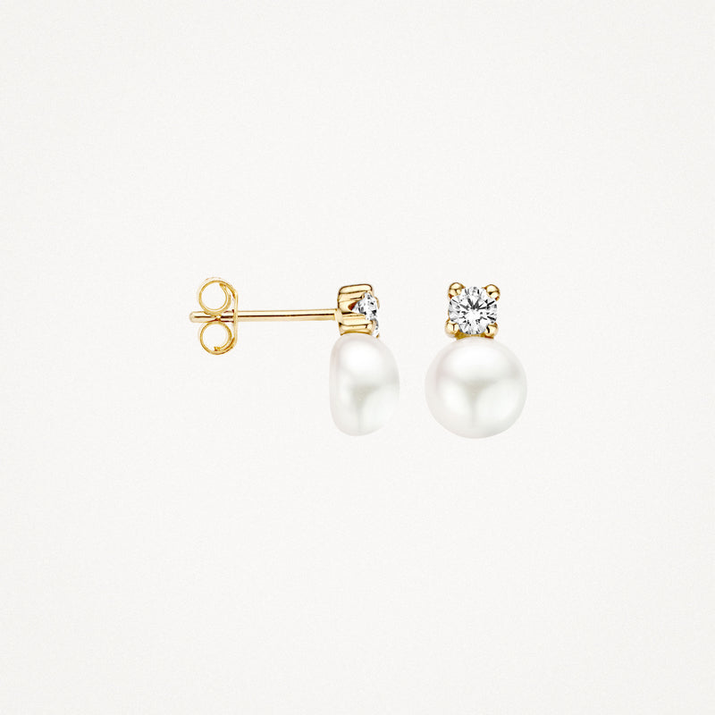 14k geelgouden oorbellen met ronde zoetwaterparel en kleine briljant geslepen diamant.
