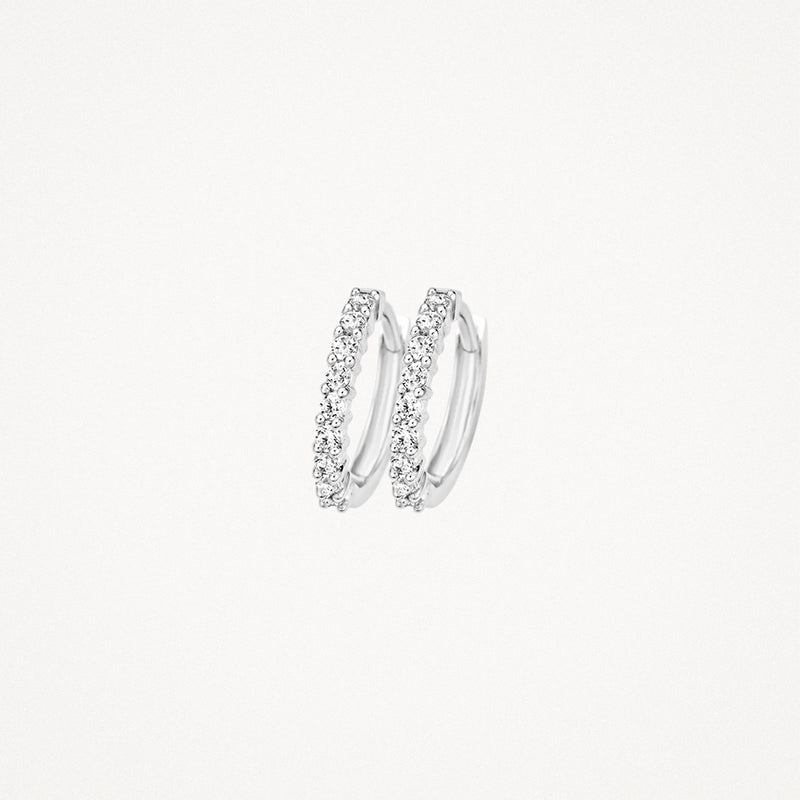 Anneaux d'oreilles d'or blanc 14k avec des pierres de Zircone étincelantes, petites créoles.