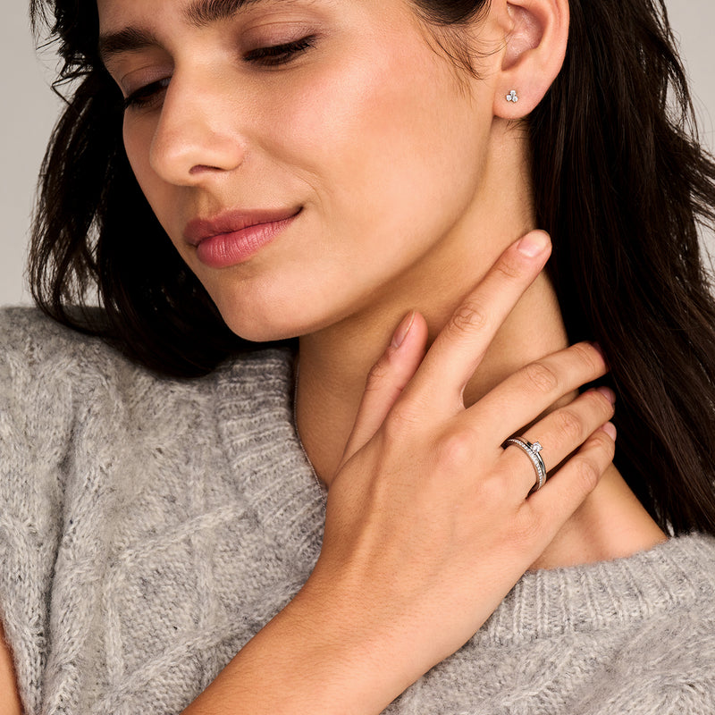 Ring 1112WZI van 14k wit goud met fonkelende zirkonia in wit goud ontwerp.