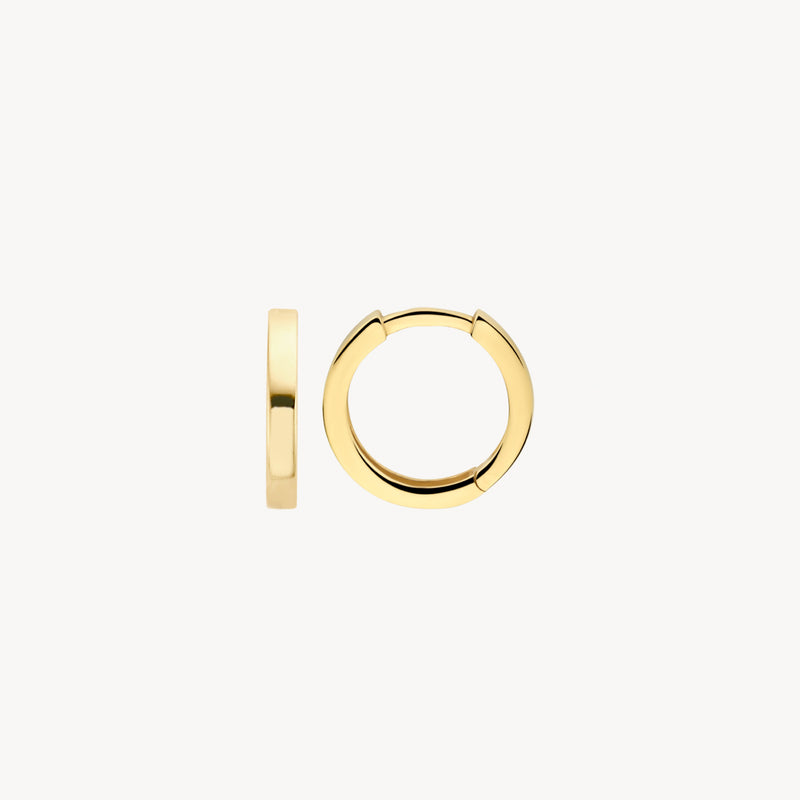 Ohrringe aus 585er Gelbgold mit glattem, rundem Design und stabilem Verschluss.
