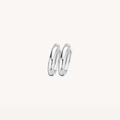 Oorringen van 14k wit goud met gladde afgeronde buisvormige design.