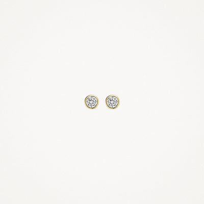 Ronde oorknoppen van 14k geel goud met glinsterende zirkonia in het midden.