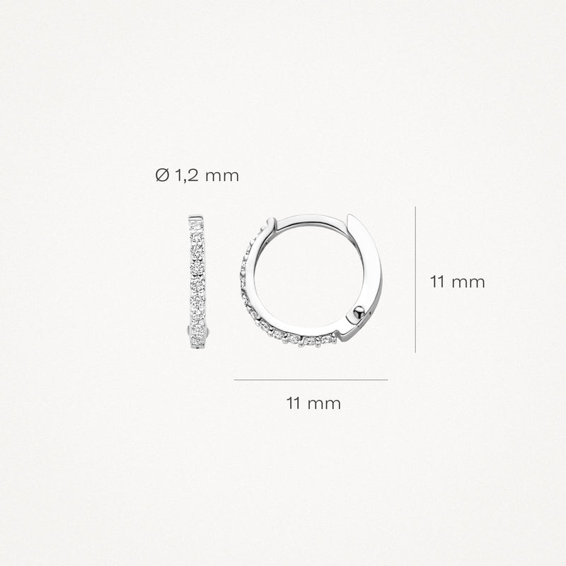 Oorringen van 14k wit goud met zirkonia's, 11 mm diameter, 1,2 mm breed.