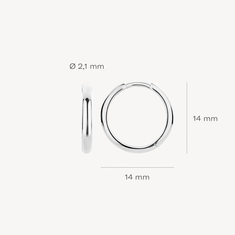 Oorringen van 14k wit goud met een diameter van 14 mm en een dikte van 2,1 mm.