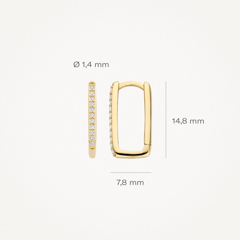 14k geelgouden oorringen met smalle rechthoekige vorm en zirkonia zetting aan voorkant.