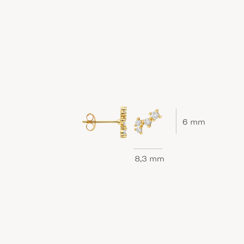 Oorstekers van 14k goud met rij van fonkelende zirkonia, 8 mm hoog, 8,3 mm breed.
