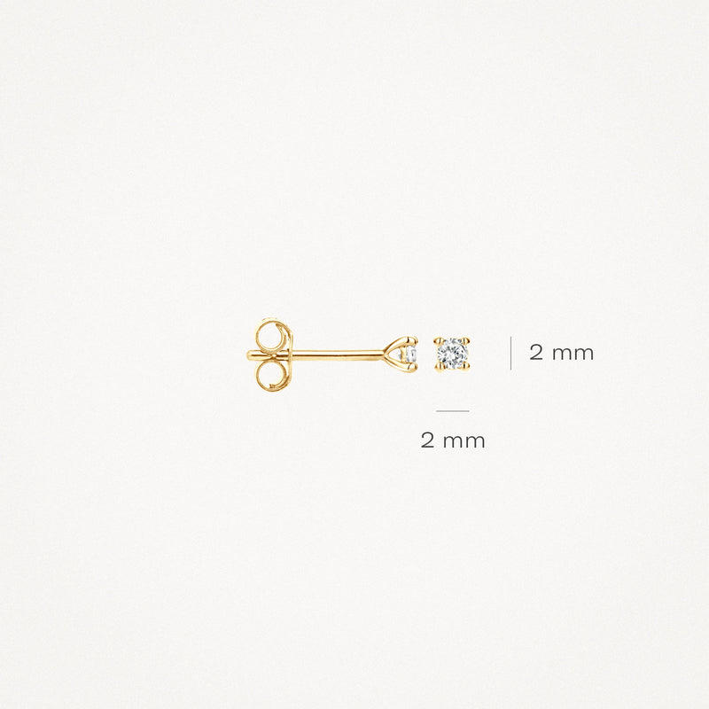 2mm diamanten oorknop van 14k geel goud met vierkantszetting.