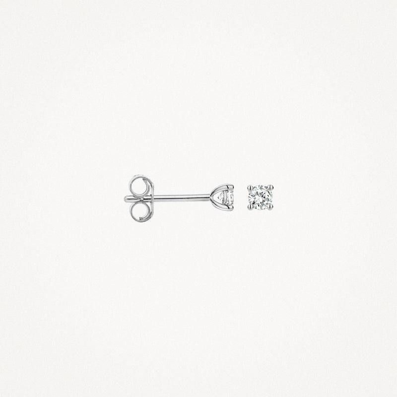 14k wit gouden oorknop met ronde natuurlijke diamant en steeksluiting.