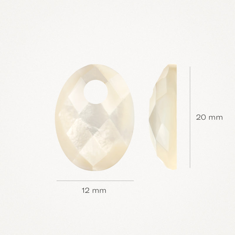 Oorbedel met ovale parelmoersteen van 12x20 mm in 14k goud geslepen facetten .