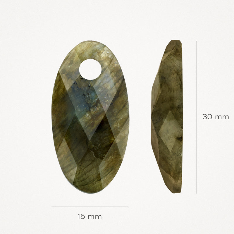 Ovale labradoriet hanger met facetten en ronde uitsparing, 15x30 mm, 14k goud geschikt  .