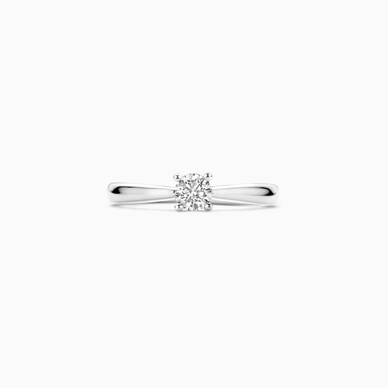 14k Witgouden solitair ring met fonkelende lab diamant in het midden.