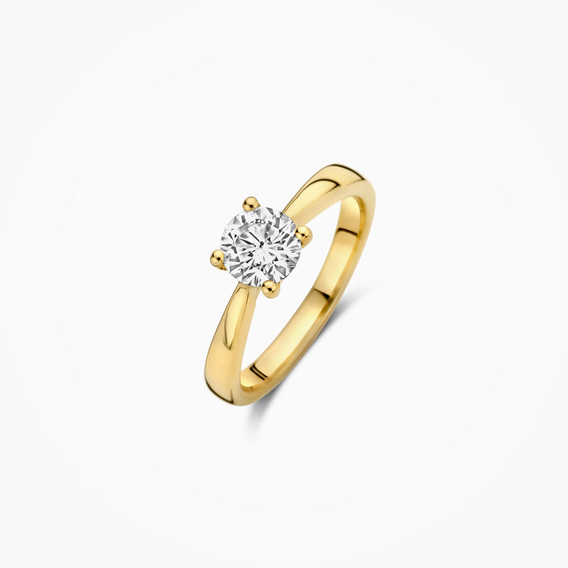 14k geelgouden solitair ring met ronde lab diamant en gerecycled goud.