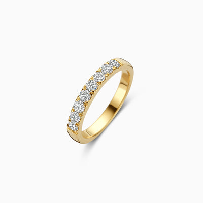 14k geelgouden ring met rij Lab Diamonds en gerecycled goudafwerking.
