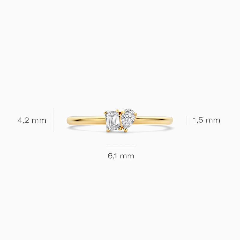14k goud ring met cluster van glinsterende lab diamanten, smalle band van 1,5 mm.