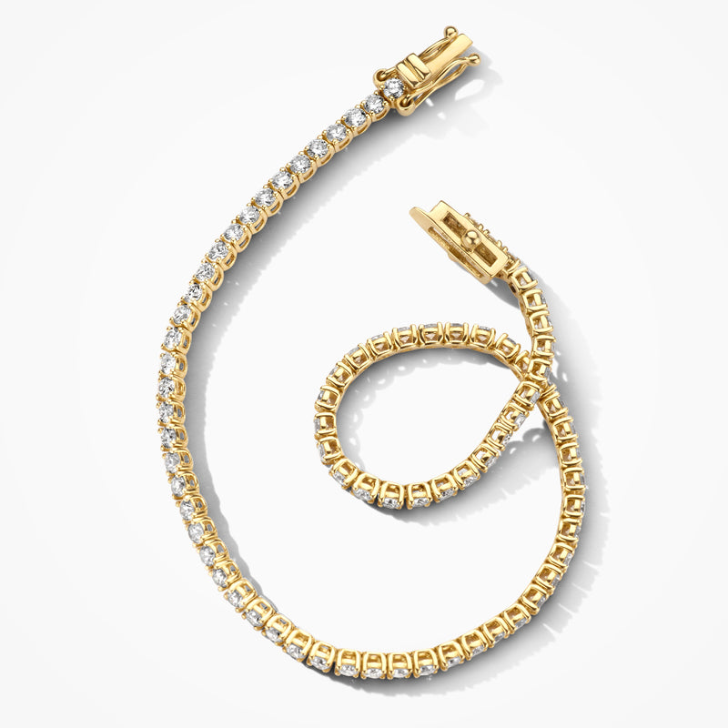 Armband met Lab Diamonds in 14k geel goud en gerecycled goud verstelbare sluiting.
