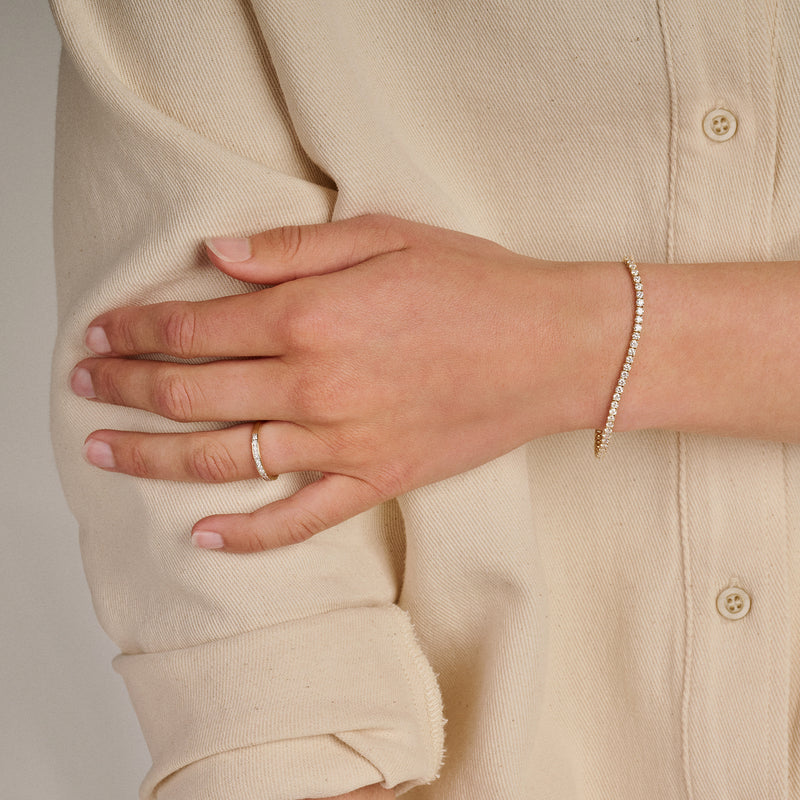 14k geelgouden armband met lab diamanten, fijne schakels, gerecycled goud.