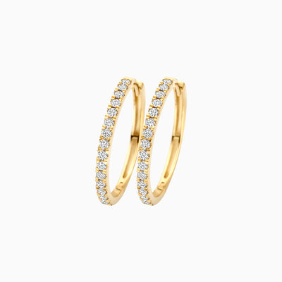 14k geelgouden oorringen met Lab Diamonds en gerecycled goud, fijne diamantbesatzing.