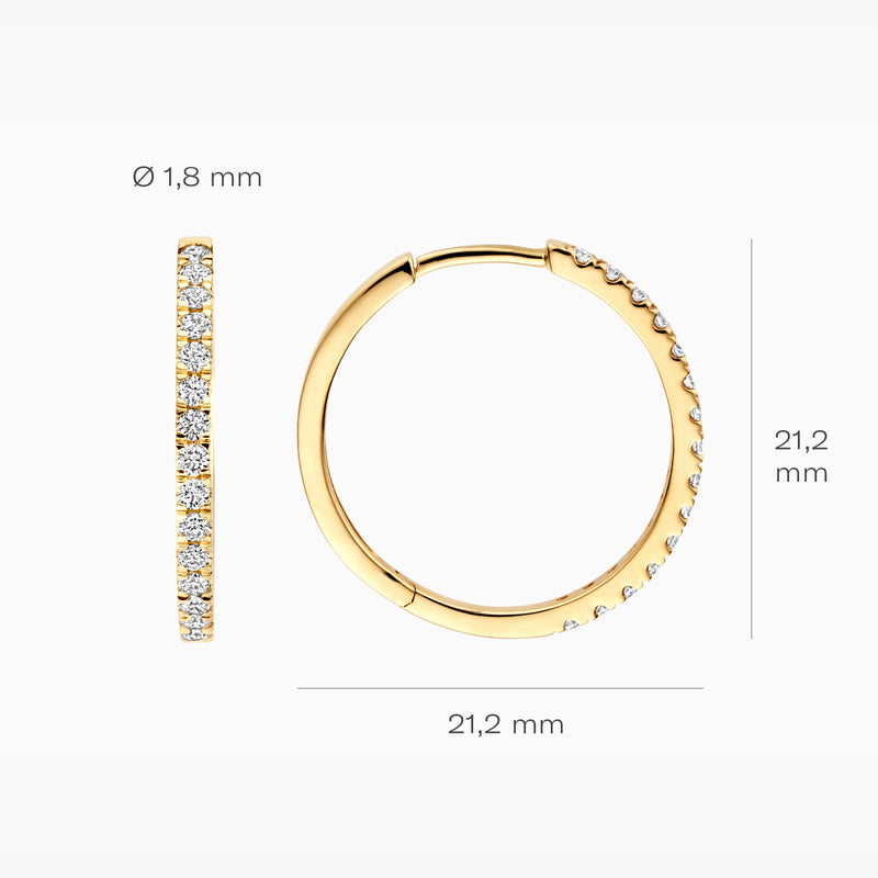 14k geelgouden oorringen met rij diamanten, diameter 21,2 mm, breedte 1,8 mm.