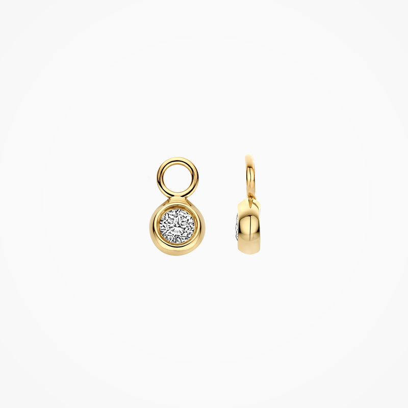 Lab Diamonds oorbel bedel van 14k geel goud met ronde diamant in het midden.