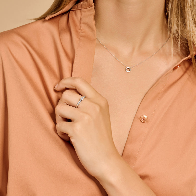 Bicolor goud ring met zirkonia in 14k wit goud bovenkant en rosé goud band.